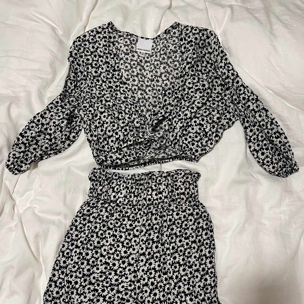 Two piece set